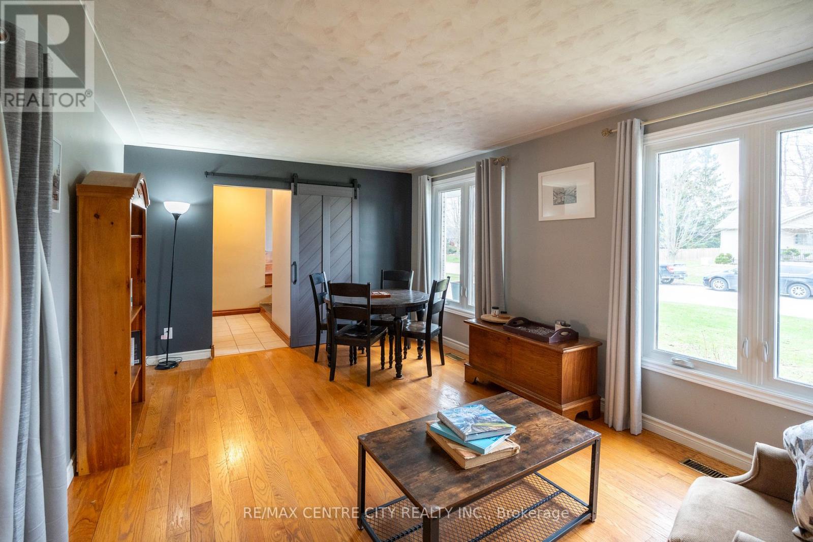 272 Coad Street, Southwest Middlesex, Ontario  N0L 1M0 - Photo 6 - X13001542