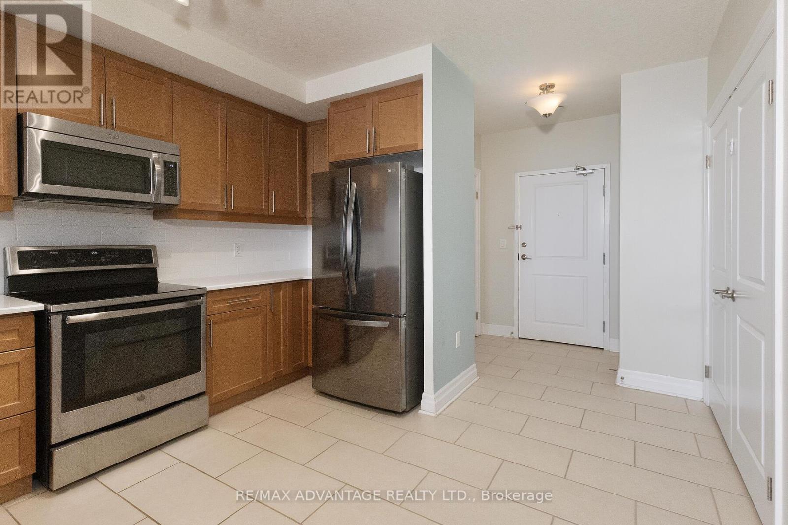 901 - 240 Villagewalk Boulevard, London North, Ontario  N6G 0P6 - Photo 10 - X13001564