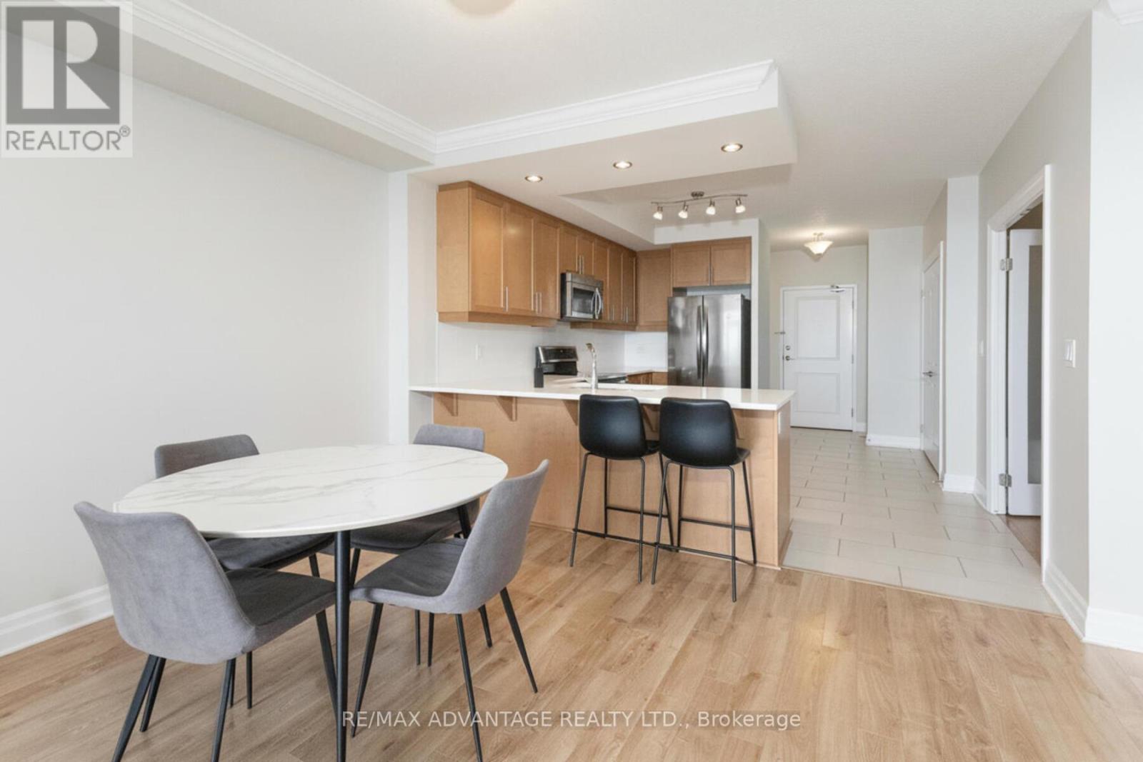 901 - 240 Villagewalk Boulevard, London North, Ontario  N6G 0P6 - Photo 11 - X13001564