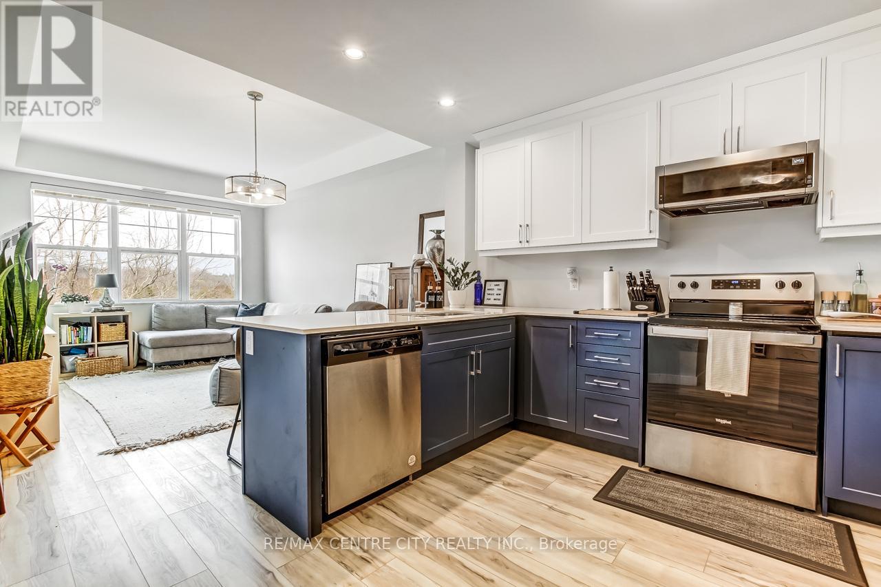 405 - 100 The Promenade, Central Elgin, Ontario  N5L 0B7 - Photo 5 - X13001604