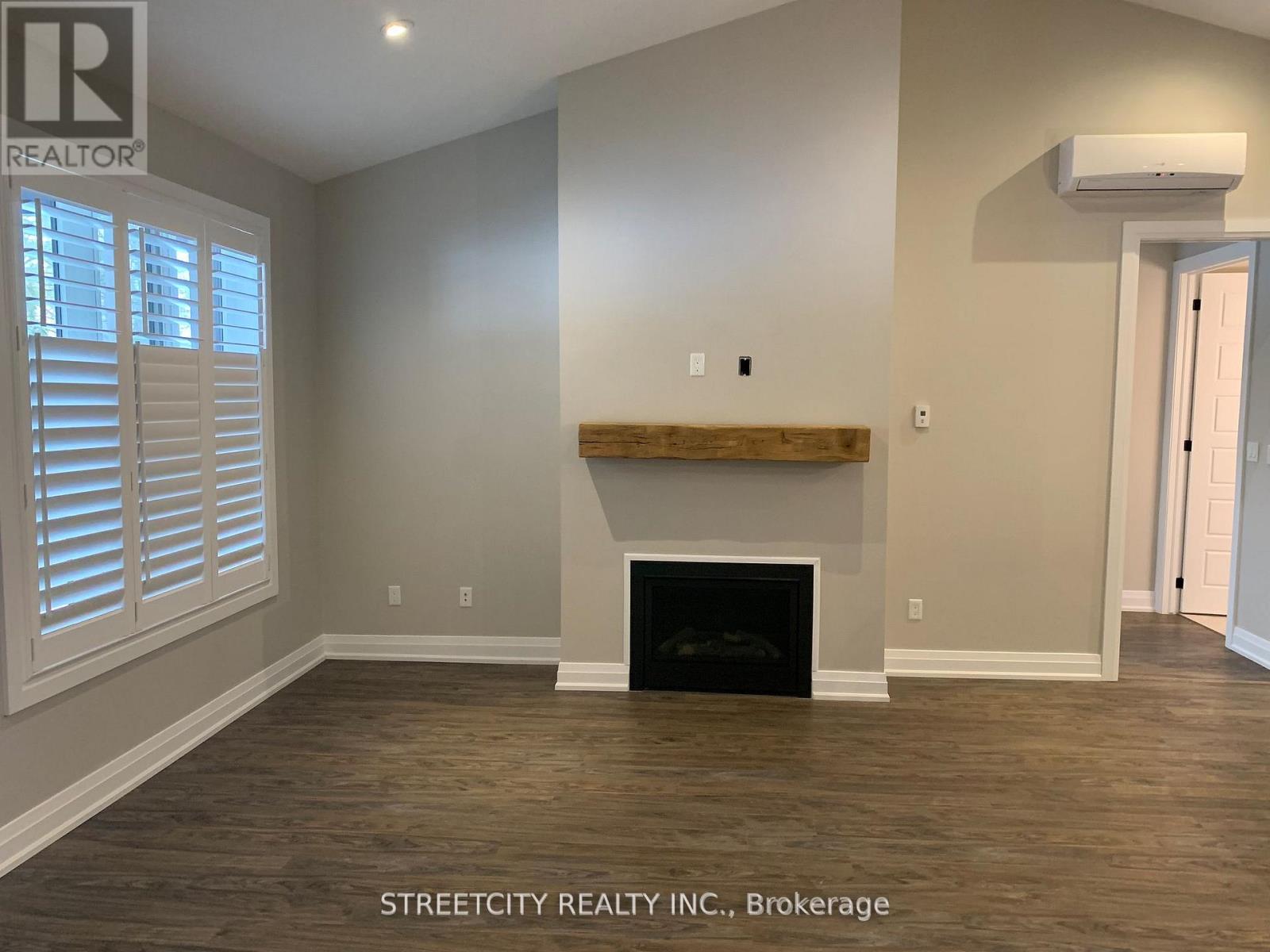 4 - 1868 L\\longwoods Road, Southwest Middlesex, Ontario  N0L 2N0 - Photo 3 - X13001624