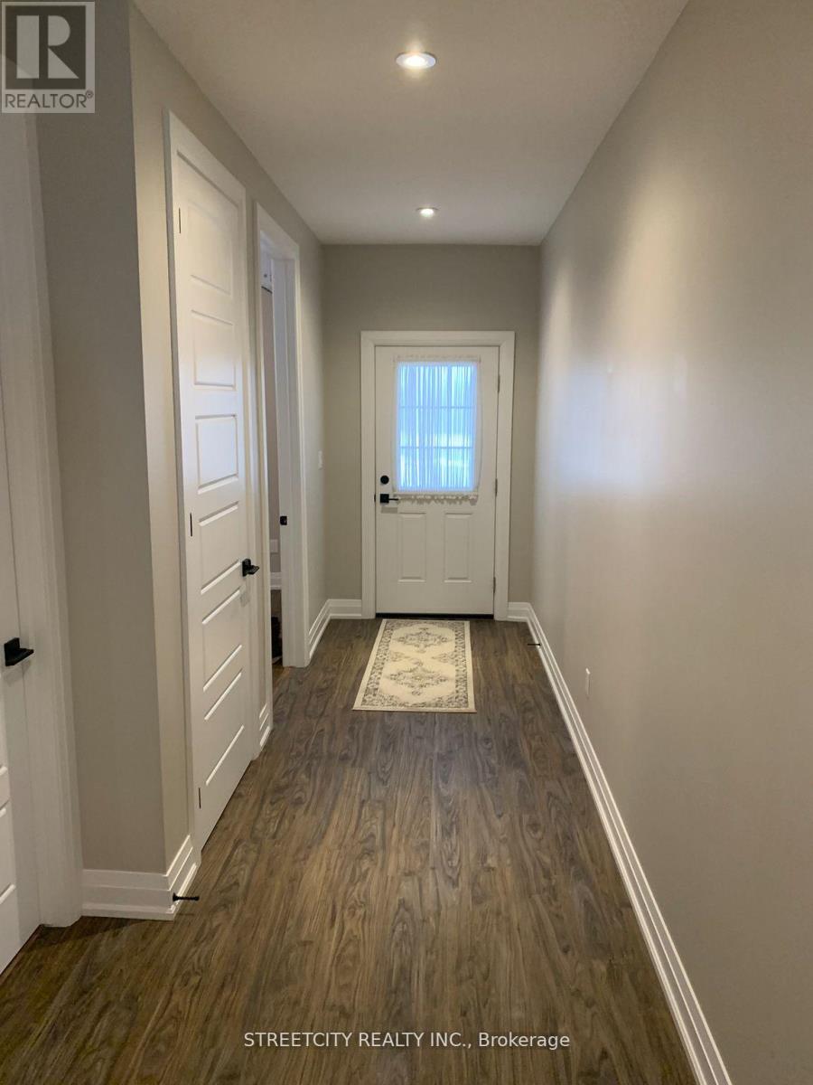 4 - 1868 L\\longwoods Road, Southwest Middlesex, Ontario  N0L 2N0 - Photo 4 - X13001624