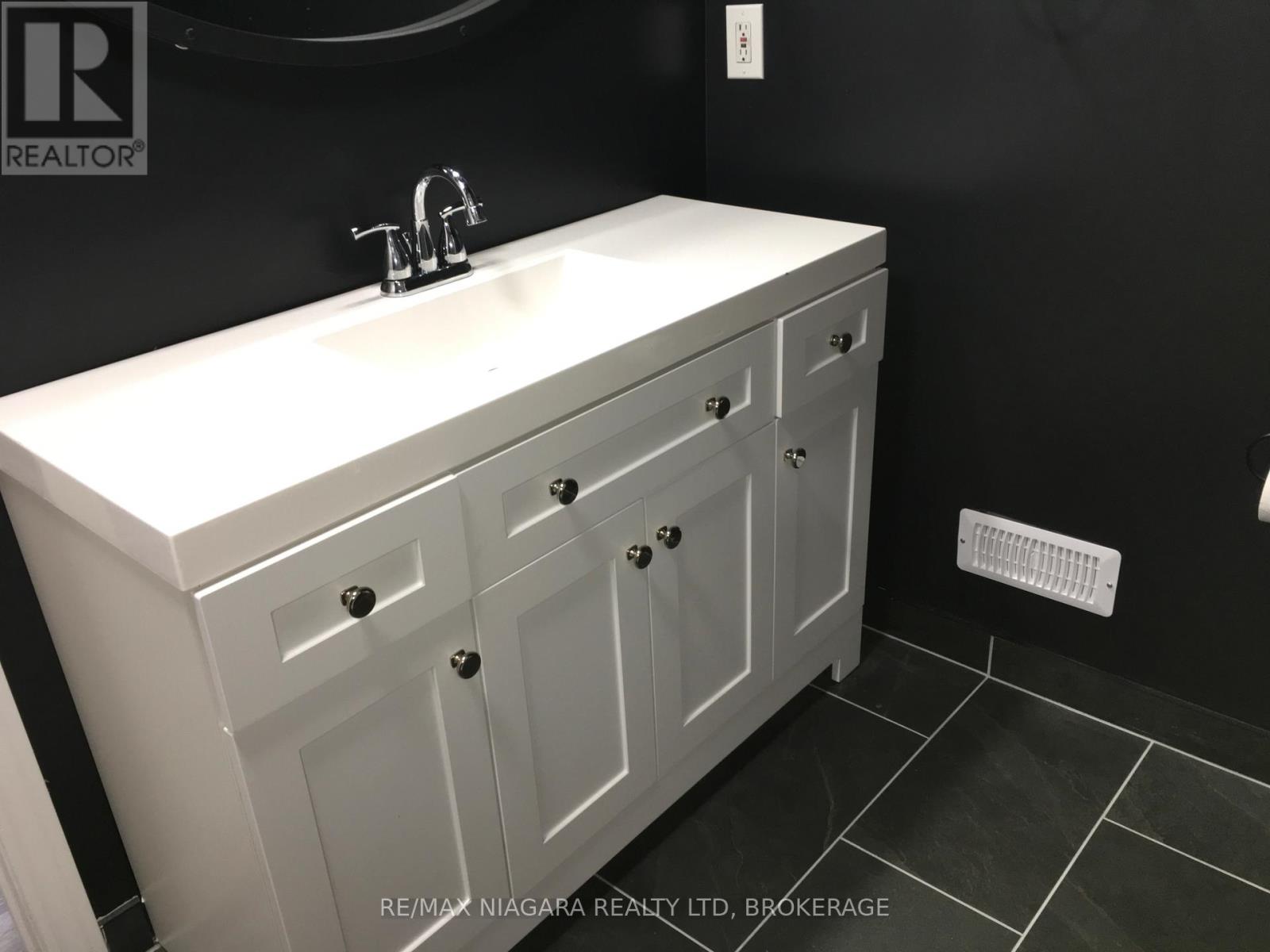 7701 Cortina Crescent, Niagara Falls, Ontario L2H 3B4 - Photo 40 - X12940370