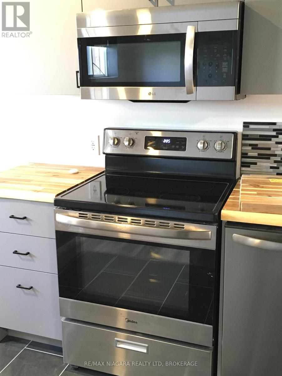 7701 Cortina Crescent, Niagara Falls, Ontario L2H 3B4 - Photo 32 - X12940370