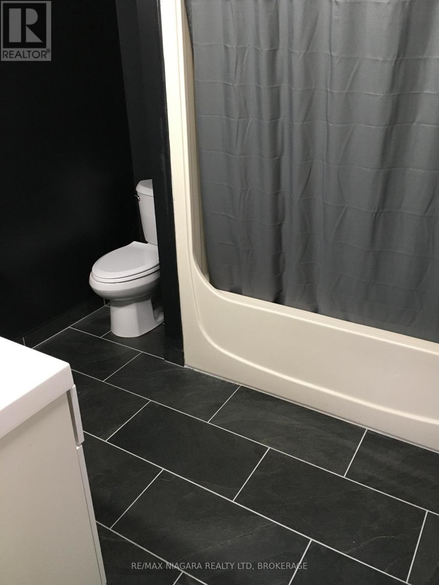 7701 Cortina Crescent, Niagara Falls, Ontario L2H 3B4 - Photo 36 - X12940370