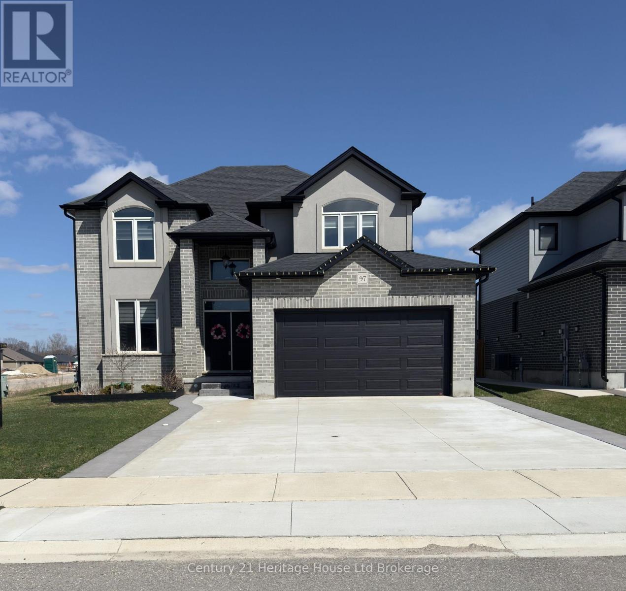 97 BEECH BOULEVARD, Tillsonburg | Image 2