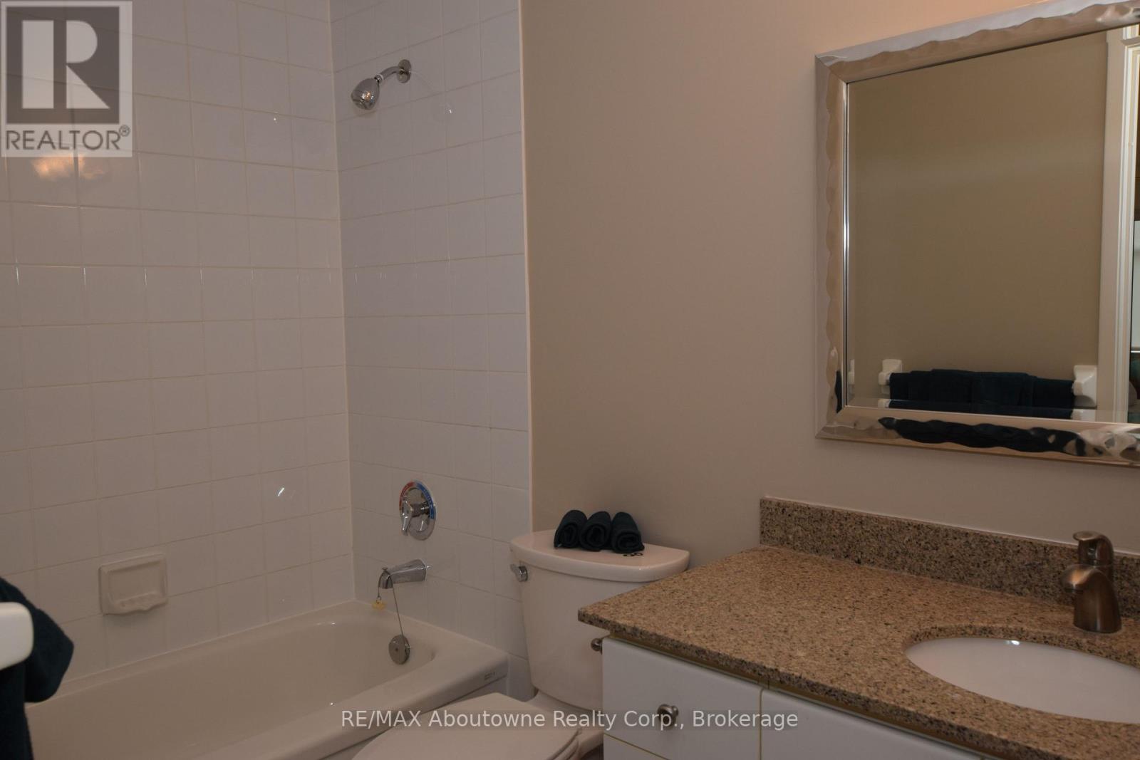 110 - 2199 Sixth Line, Oakville, Ontario  L6H 5V3 - Photo 10 - W13001484