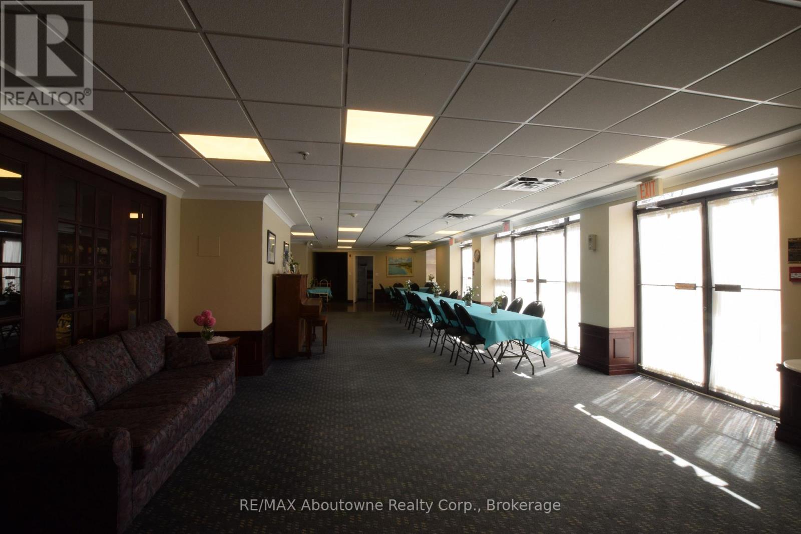 110 - 2199 Sixth Line, Oakville, Ontario  L6H 5V3 - Photo 25 - W13001484