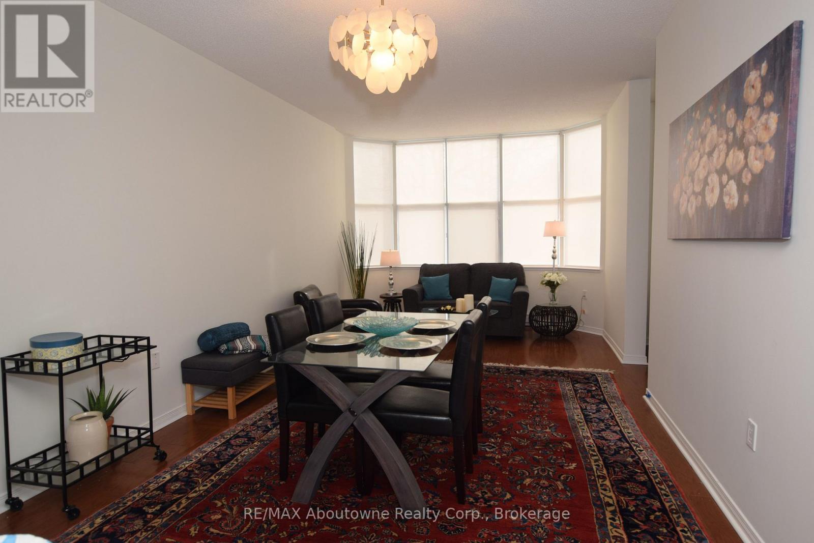 110 - 2199 Sixth Line, Oakville, Ontario  L6H 5V3 - Photo 5 - W13001484