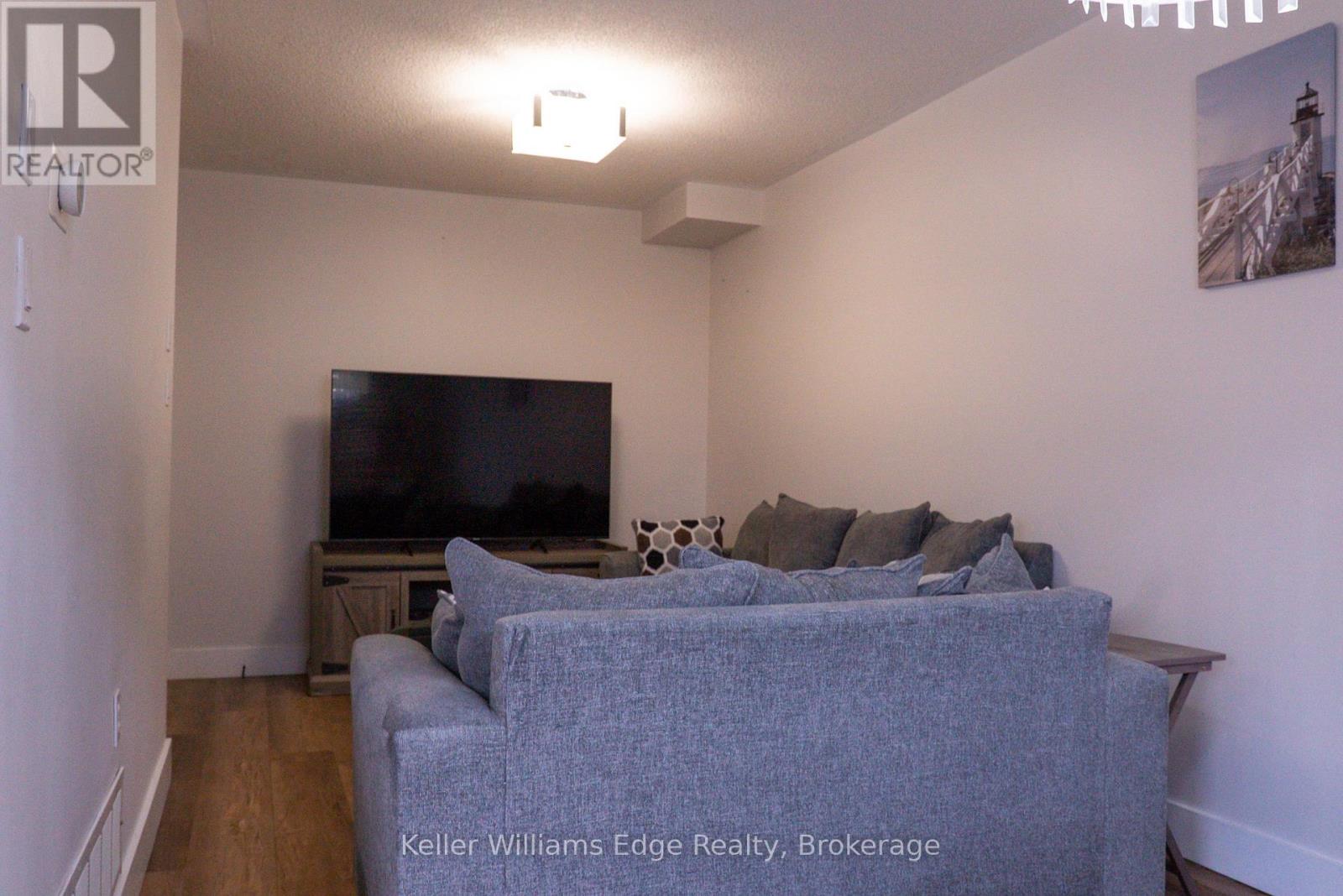1385 Brookstar Drive, Oakville, Ontario  L6M 3W2 - Photo 4 - W13001628