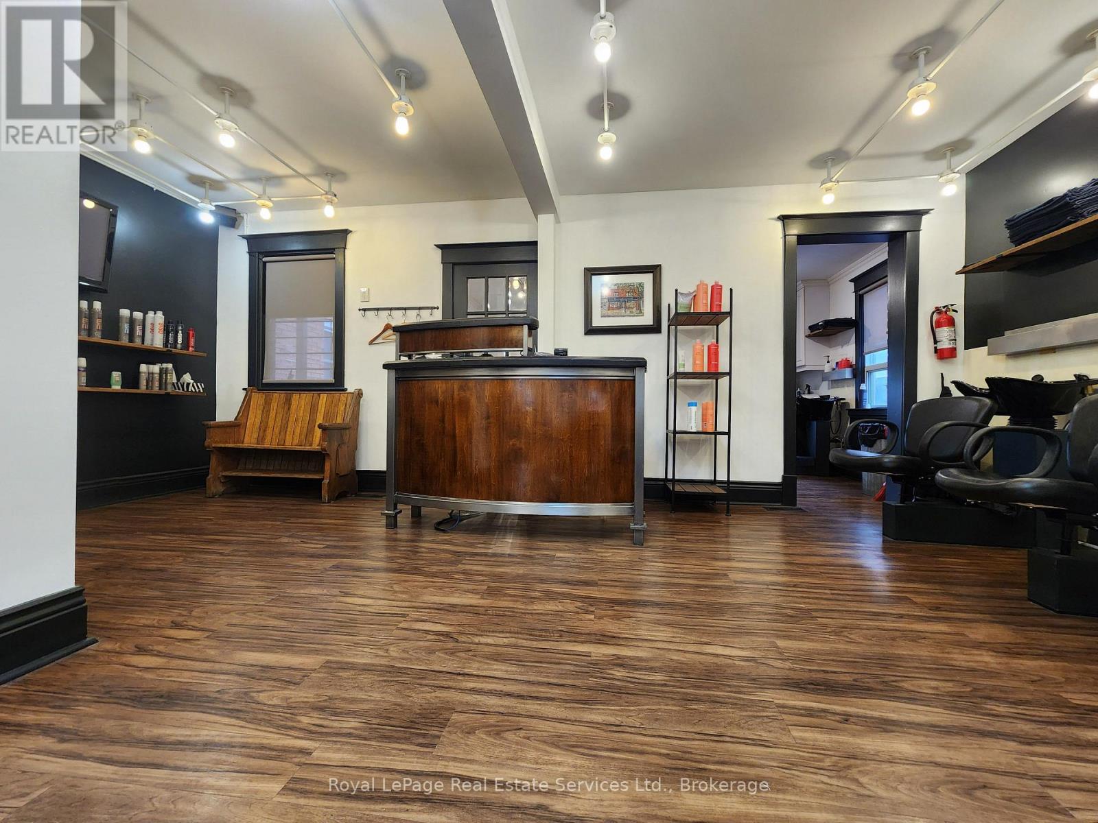 992 King Street W, Hamilton, Ontario  L8S 1L1 - Photo 1 - X13001782