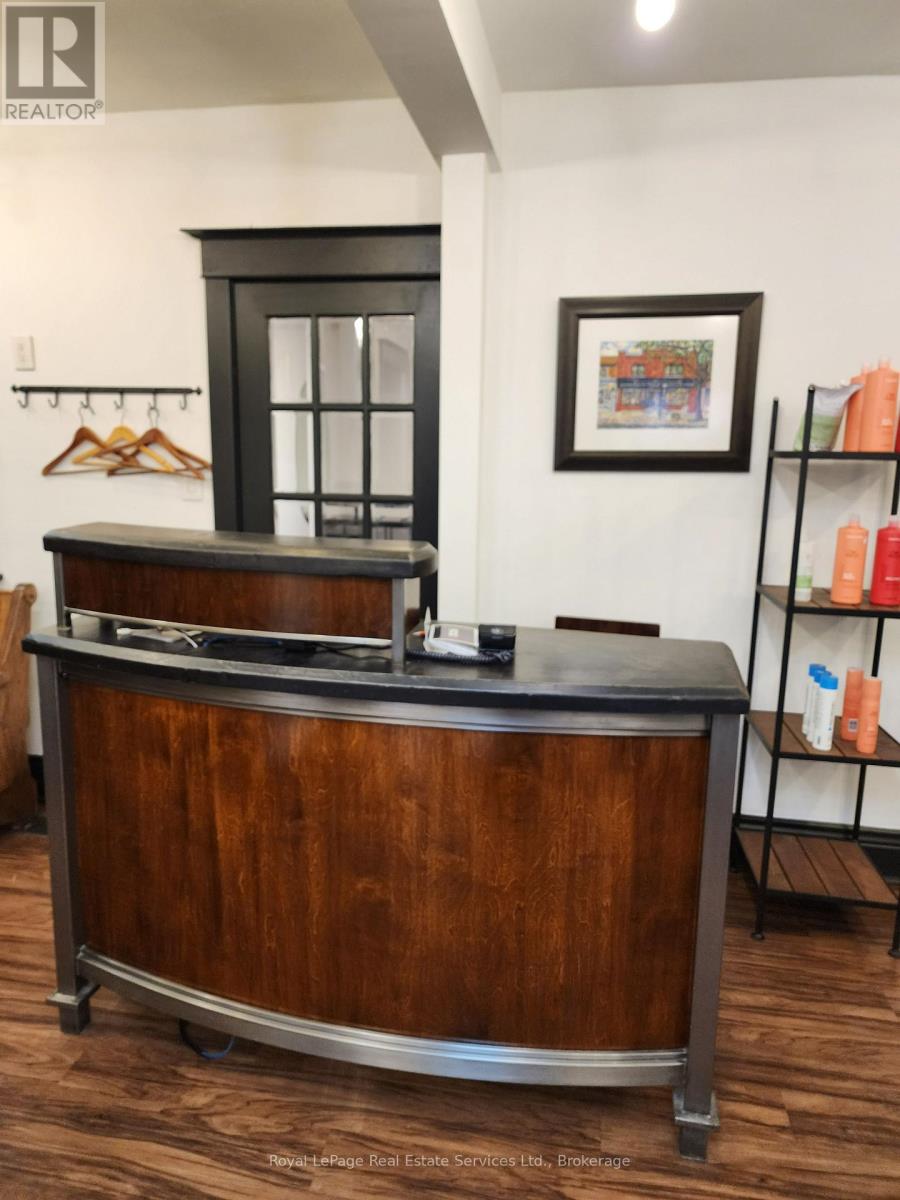 992 King Street W, Hamilton, Ontario  L8S 1L1 - Photo 2 - X13001782