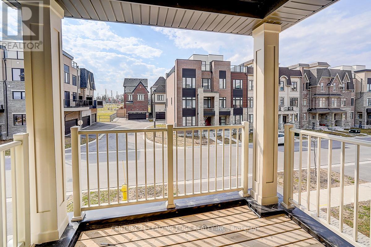 32 William Shearn Crescent, Markham, Ontario  L6C 3J4 - Photo 13 - N12976704