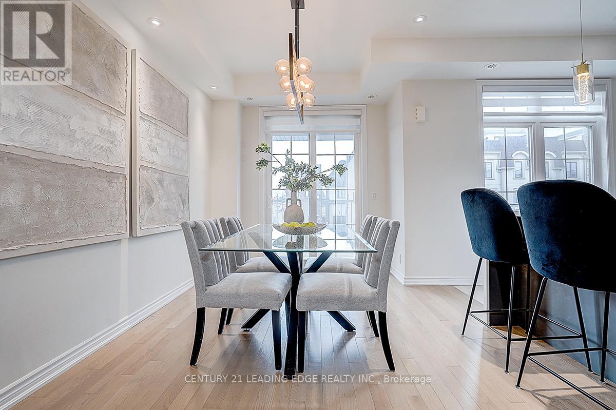 32 William Shearn Crescent, Markham, Ontario  L6C 3J4 - Photo 10 - N12976704