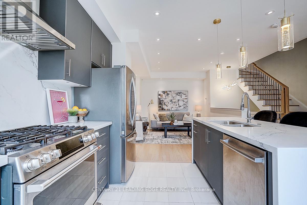 32 William Shearn Crescent, Markham, Ontario  L6C 3J4 - Photo 18 - N12976704