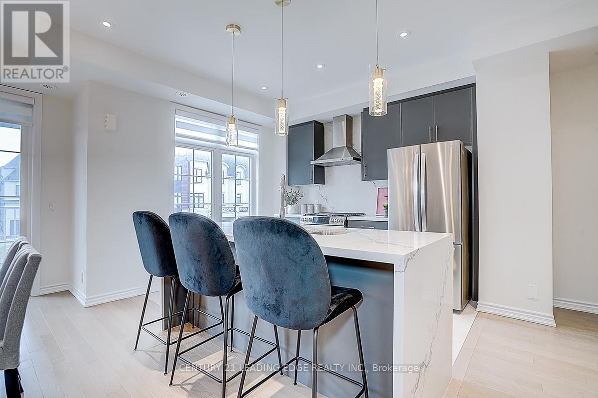 32 William Shearn Crescent, Markham, Ontario  L6C 3J4 - Photo 14 - N12976704