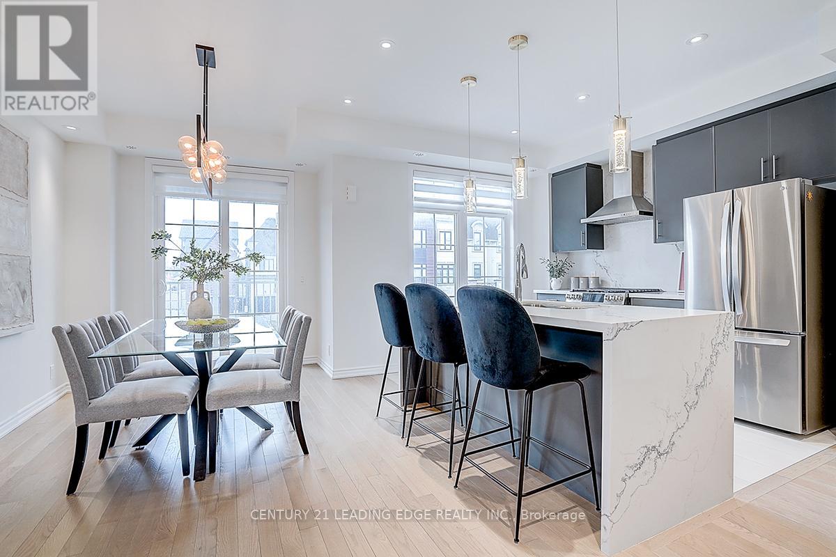 32 William Shearn Crescent, Markham, Ontario  L6C 3J4 - Photo 12 - N12976704