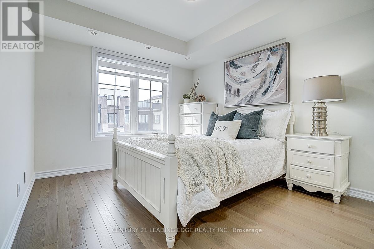 32 William Shearn Crescent, Markham, Ontario  L6C 3J4 - Photo 29 - N12976704