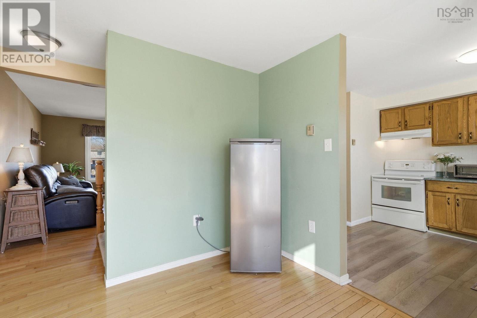 1 Oakwood Court, Dartmouth, Nova Scotia  B2W 5P8 - Photo 16 - 202607219