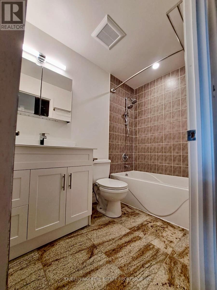 915 - 2464 Weston Road, Toronto, Ontario  M9N 0A2 - Photo 6 - W12935064