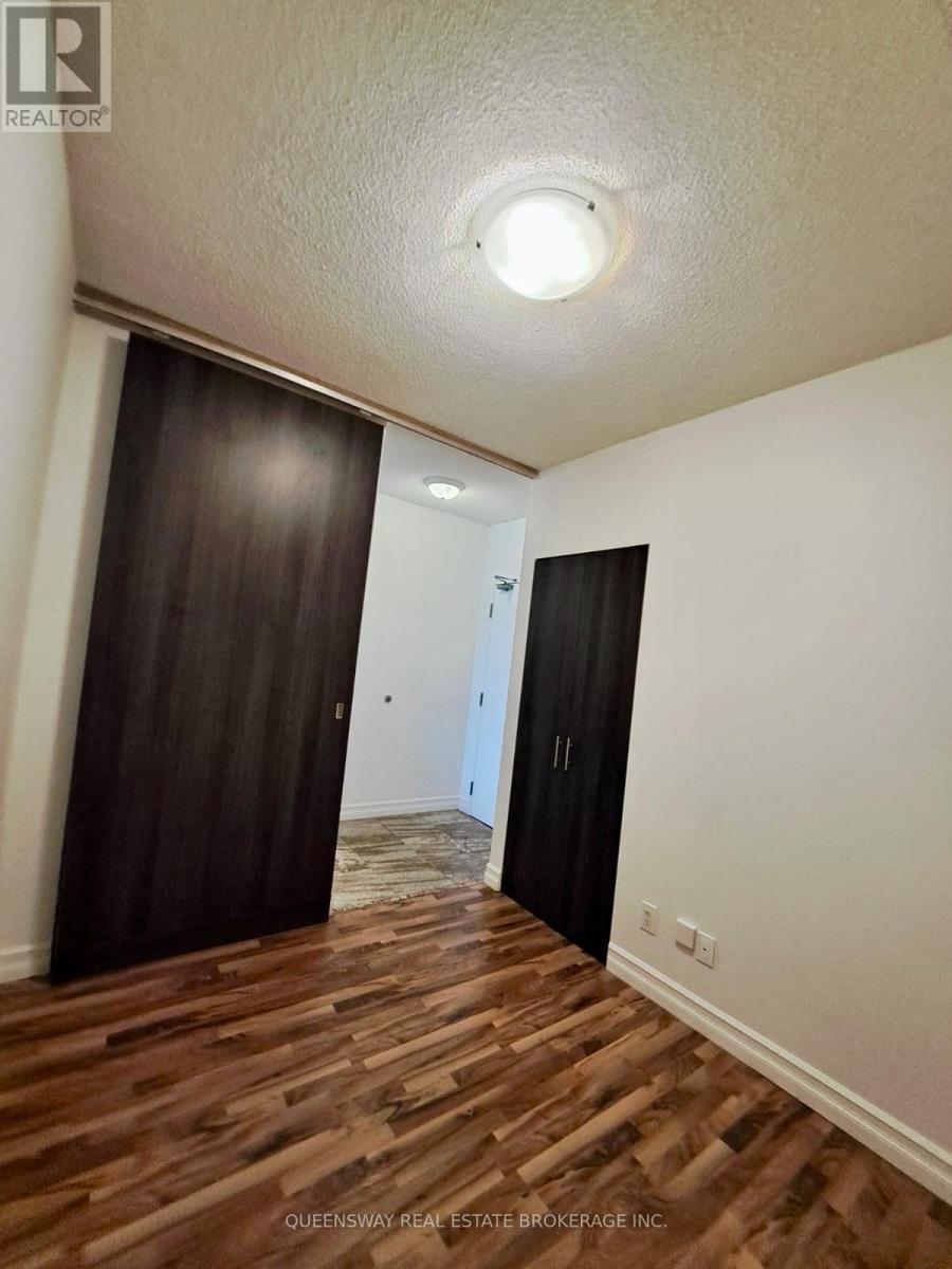 915 - 2464 Weston Road, Toronto, Ontario  M9N 0A2 - Photo 4 - W12935064