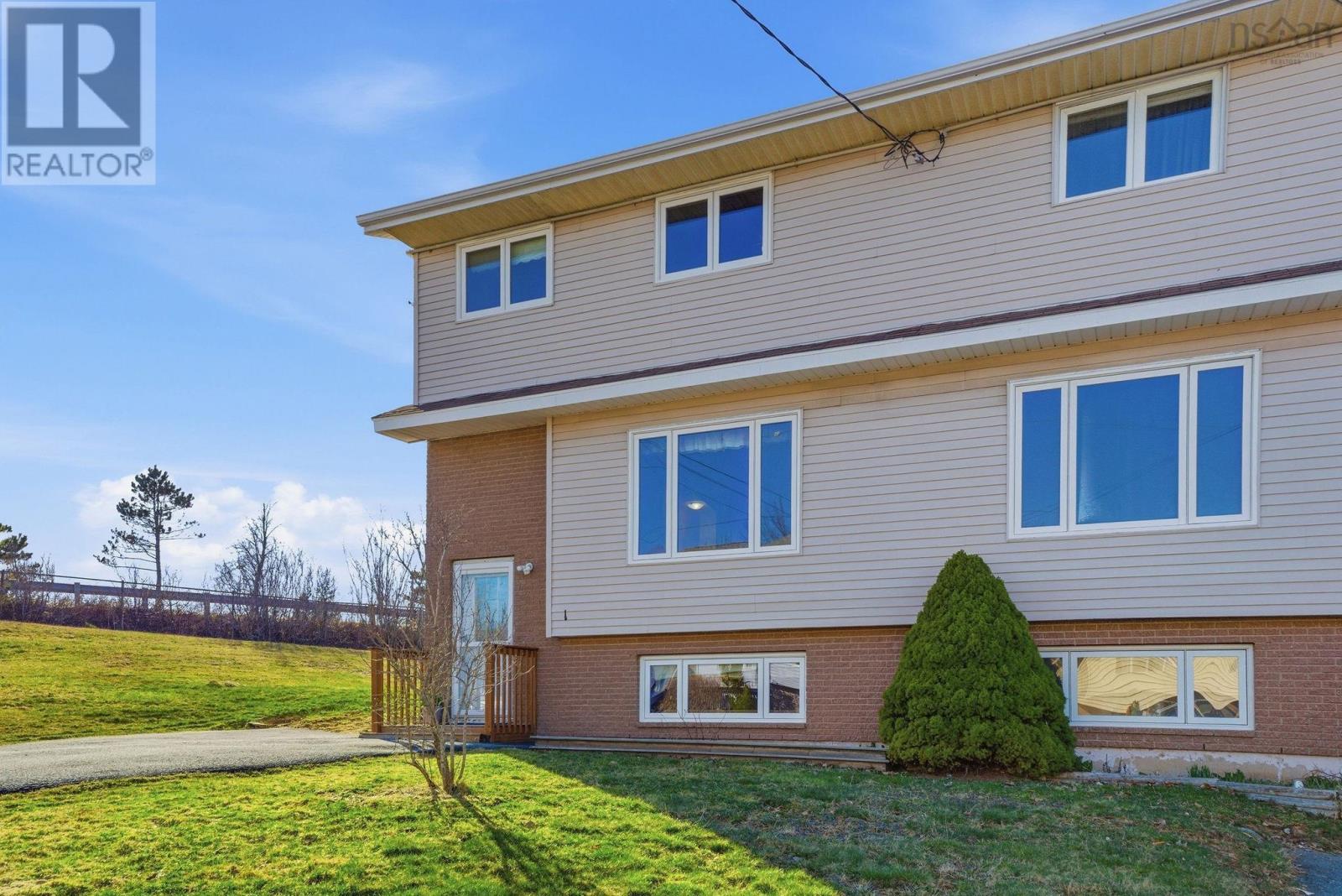 1 Oakwood Court, Dartmouth, Nova Scotia  B2W 5P8 - Photo 35 - 202607219