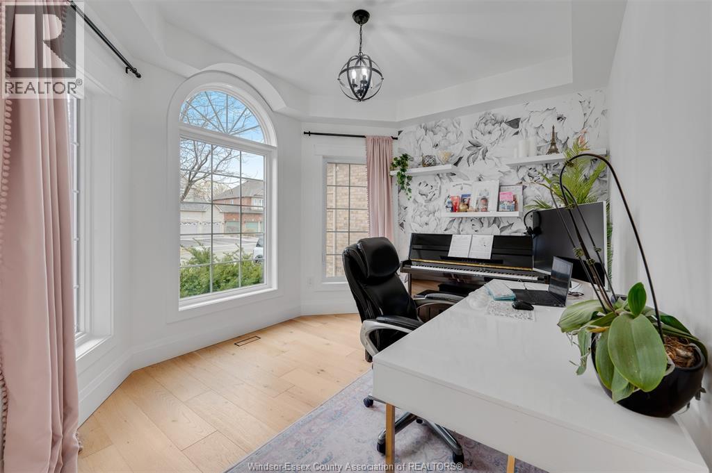 4259 Clubview, Burlington, Ontario  L7M 4X2 - Photo 16 - 26008221