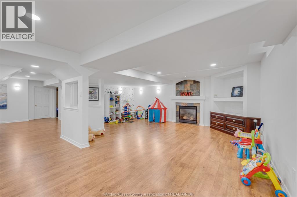 4259 Clubview, Burlington, Ontario  L7M 4X2 - Photo 48 - 26008221