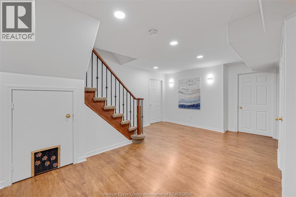 4259 Clubview, Burlington, Ontario  L7M 4X2 - Photo 49 - 26008221