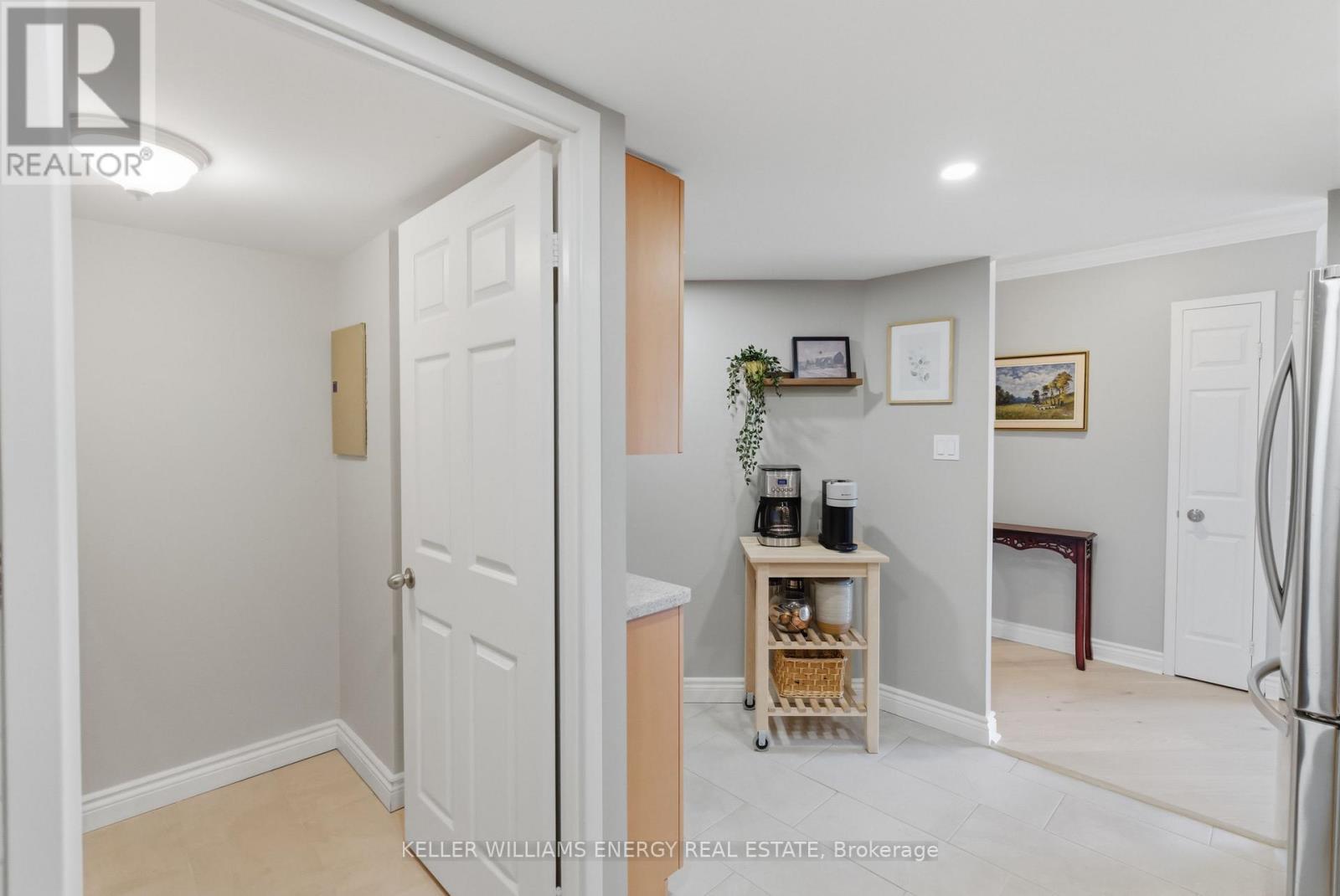 903 - 360 Watson Street W, Whitby, Ontario  L1N 9G2 - Photo 11 - E13001654