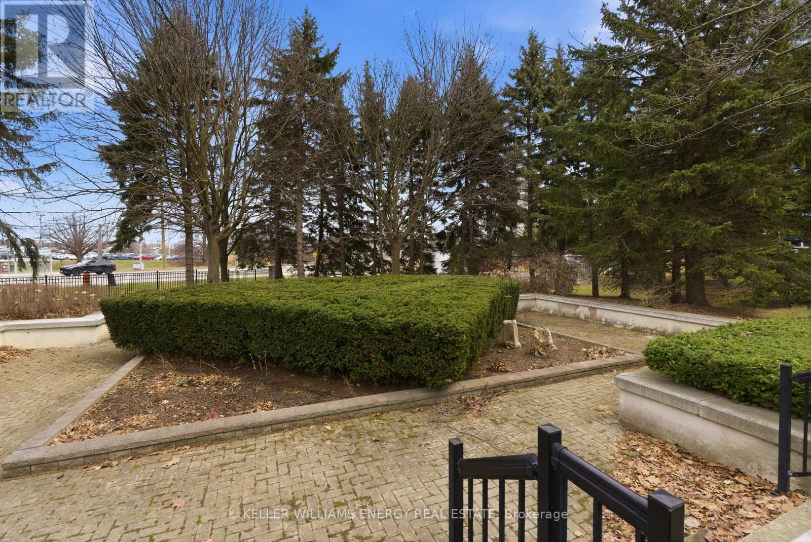 903 - 360 Watson Street W, Whitby, Ontario  L1N 9G2 - Photo 40 - E13001654