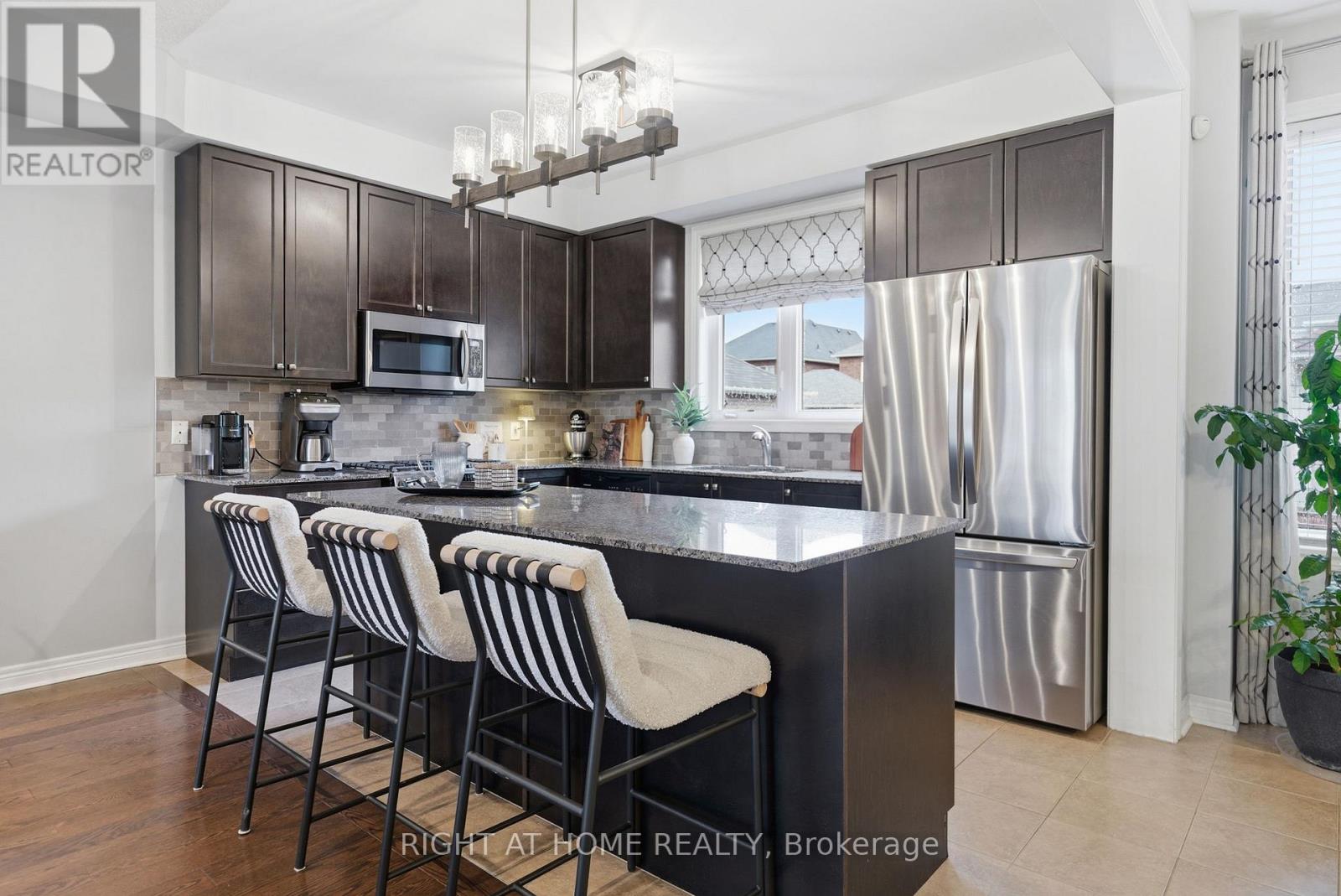 79 Ross Wright Avenue, Clarington, Ontario  L1C 3K7 - Photo 11 - E13001722