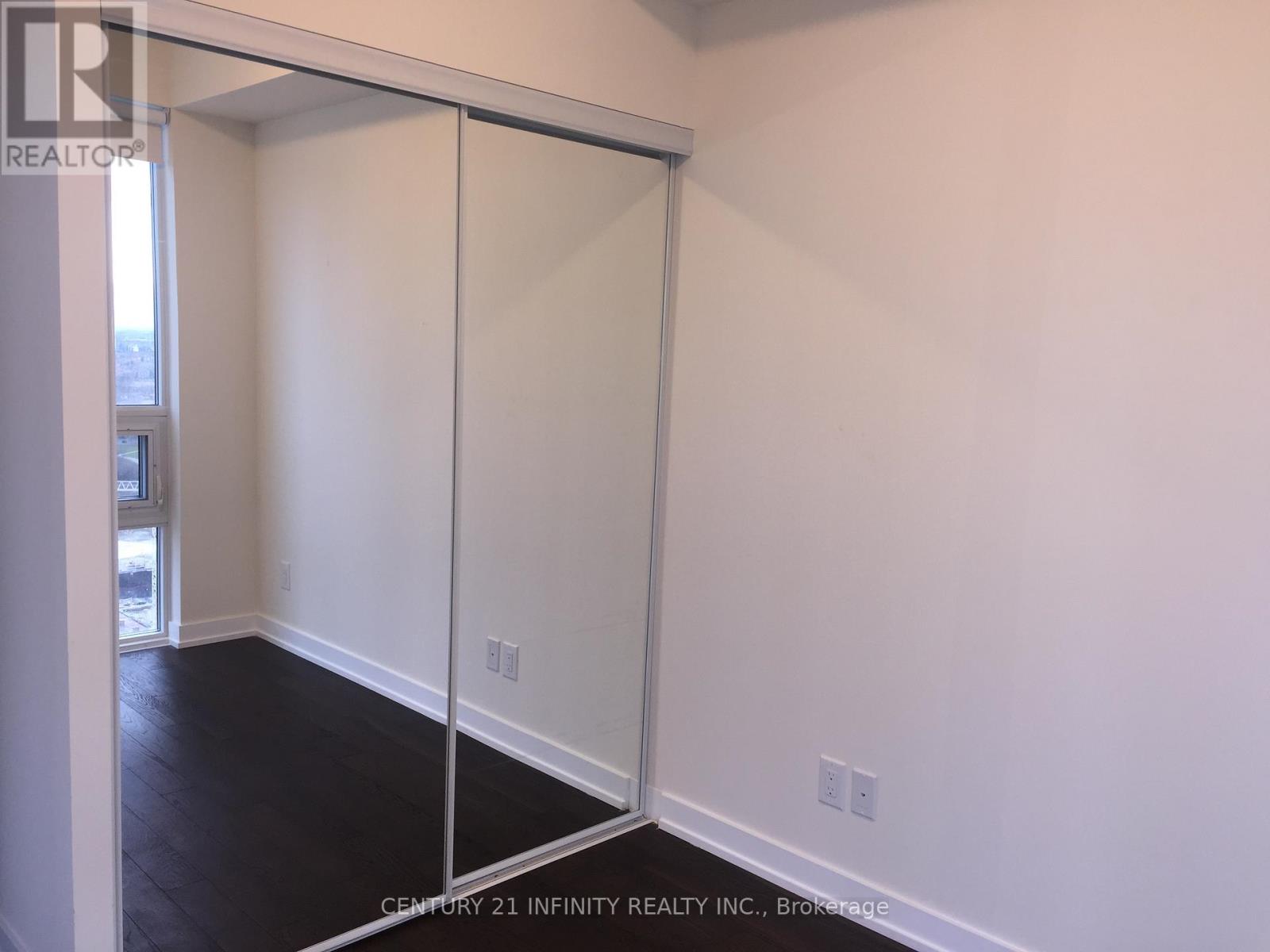 1705 - 4011 Brickstone Mews, Mississauga, Ontario  L5B 0J7 - Photo 18 - W13001796