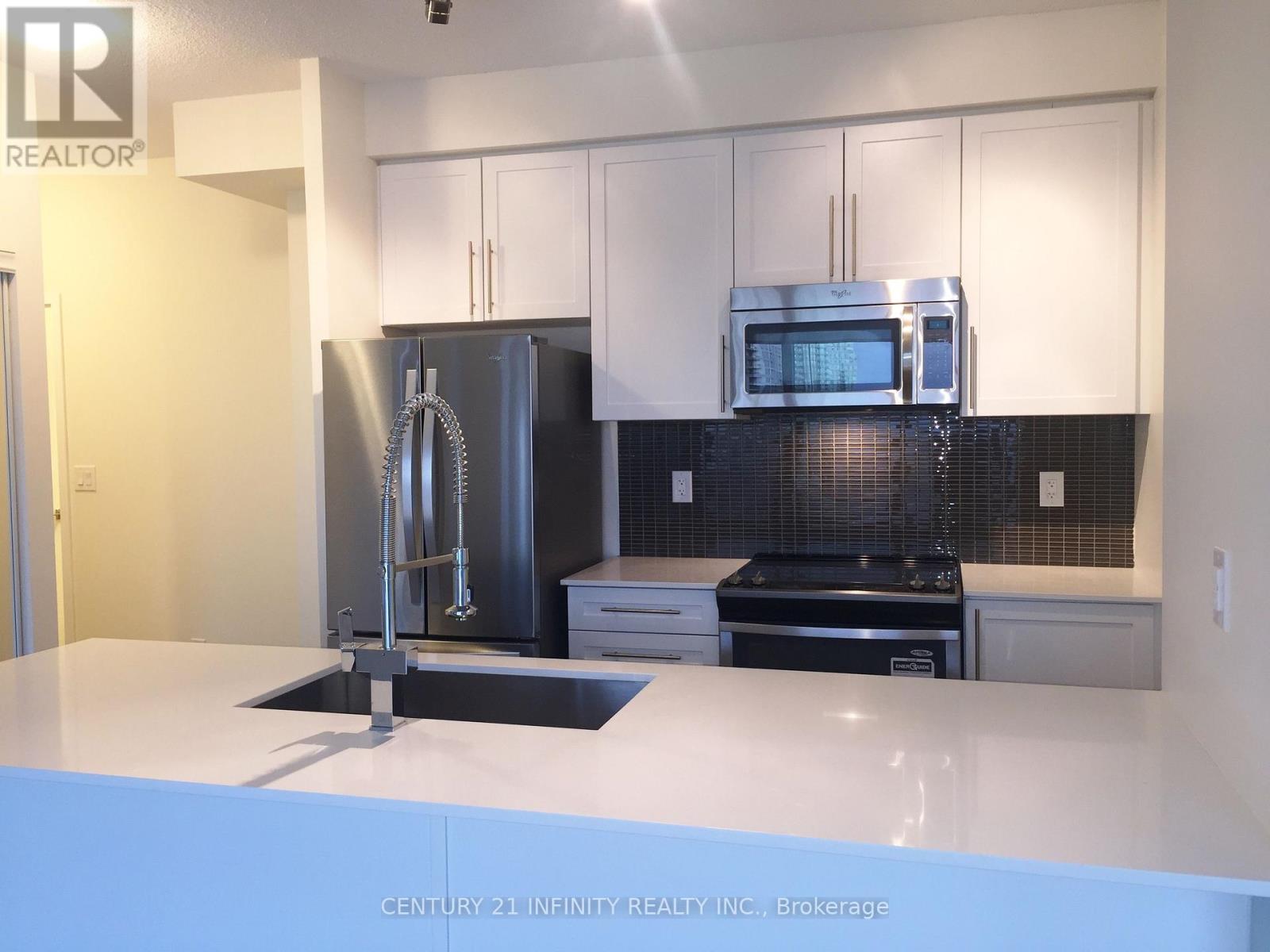 1705 - 4011 Brickstone Mews, Mississauga, Ontario  L5B 0J7 - Photo 6 - W13001796