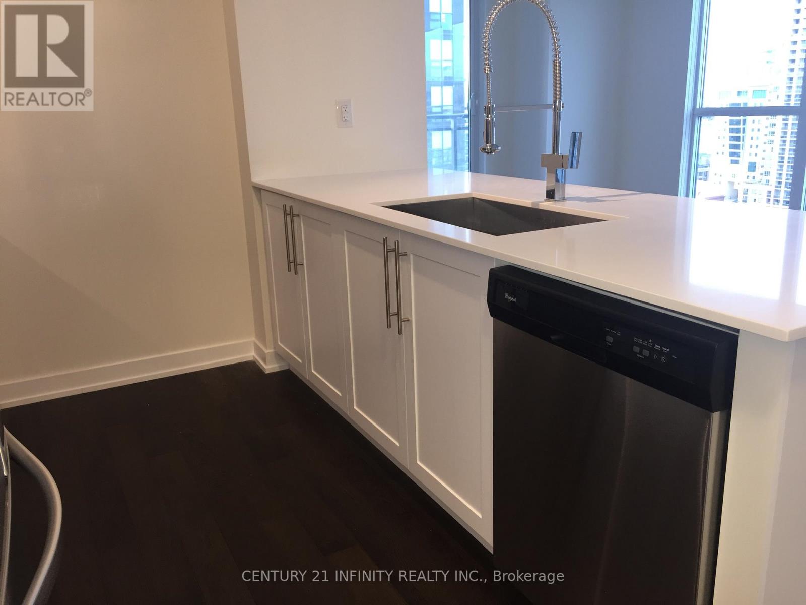 1705 - 4011 Brickstone Mews, Mississauga, Ontario  L5B 0J7 - Photo 8 - W13001796