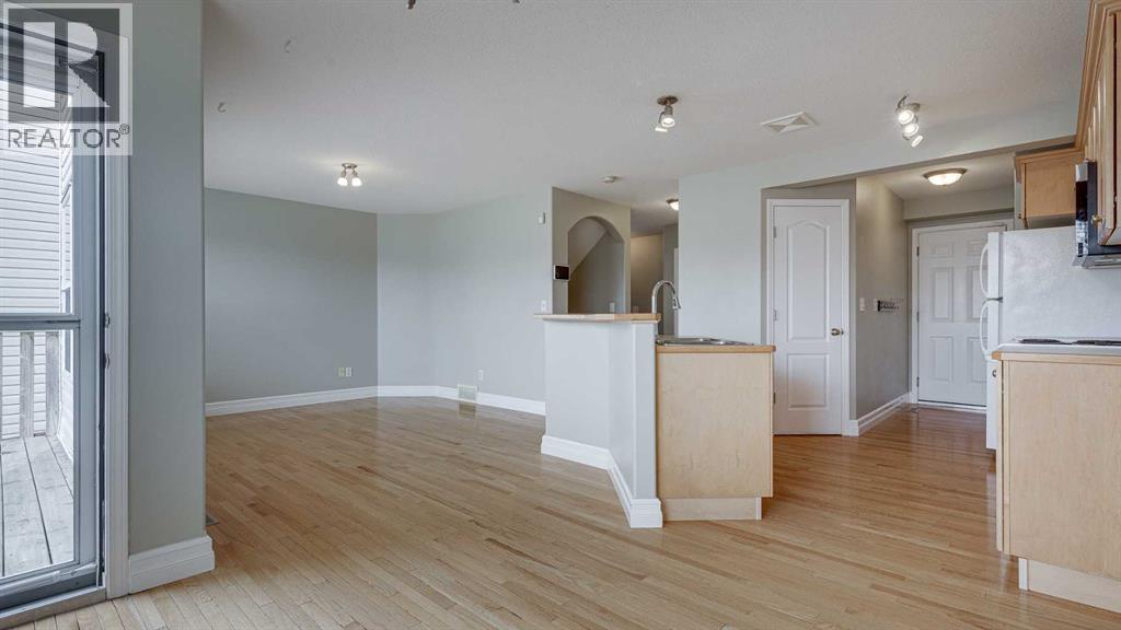 14 Arnold Close, Red Deer, Alberta  T4R 0H6 - Photo 9 - A2299006