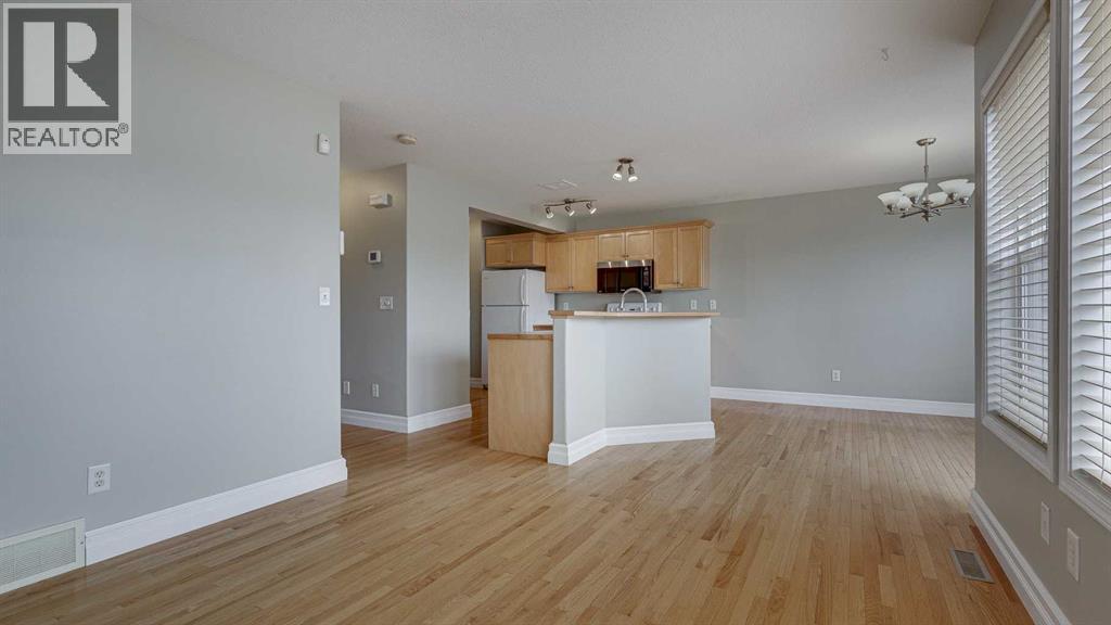 14 Arnold Close, Red Deer, Alberta  T4R 0H6 - Photo 6 - A2299006