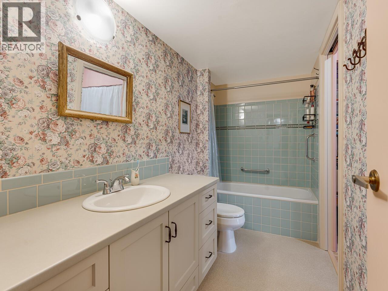 307 5340 Hastings Street, Burnaby, British Columbia  V5B 1R1 - Photo 14 - R3102914