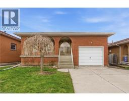 26 ADORN Court, hamilton, Ontario