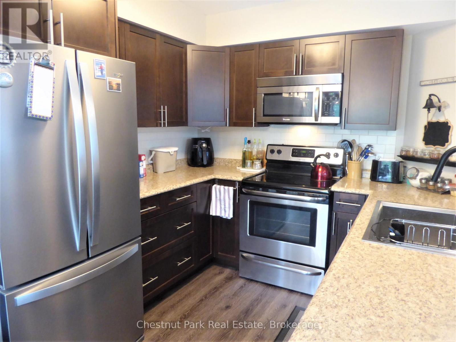 17 Valleymede Court, Collingwood, Ontario L9Y 3Y9 - Photo 11 - S13001834