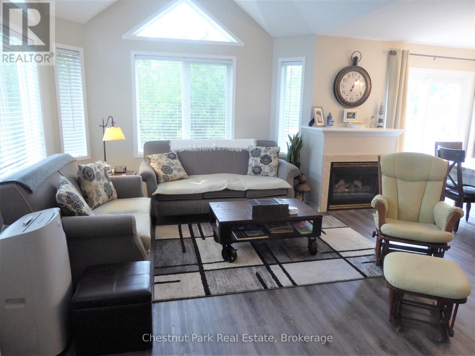 17 Valleymede Court, Collingwood, Ontario L9Y 3Y9 - Photo 6 - S13001834