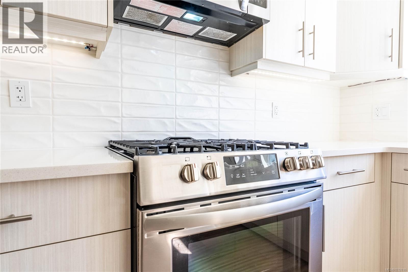 109 3429 Happy Valley Rd, Langford, British Columbia  V9C 2X9 - Photo 8 - 1032116