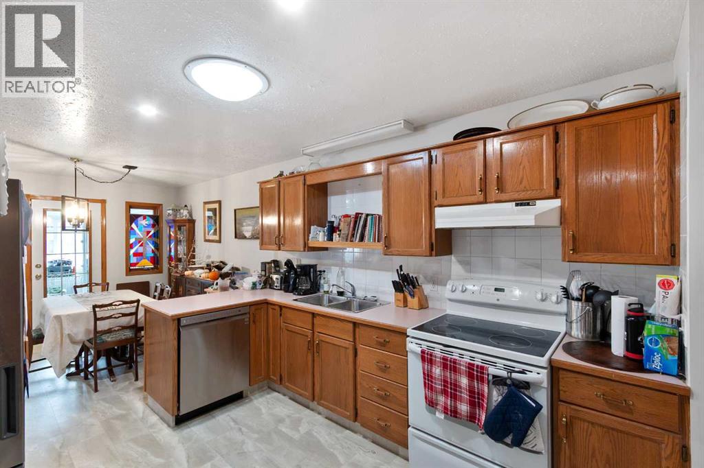 4102 Silverpark Estates Close, Olds, Alberta  T4H 1B4 - Photo 15 - A2289940