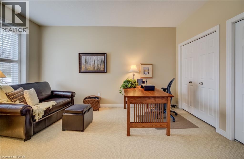 560 Springwater Drive, Waterloo, Ontario  N2V 2K6 - Photo 5 - 40821009