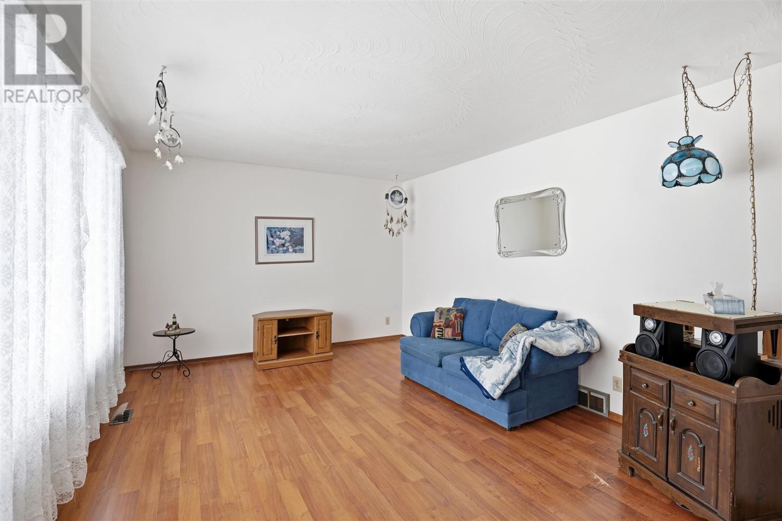 8 Ransome Dr, Sault Ste. Marie, Ontario  P6C 1N2 - Photo 6 - SM260682