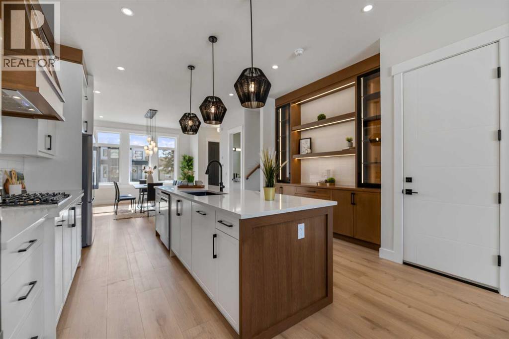 8108 47 Avenue NW, Calgary, Alberta  T3B 1Z5 - Photo 9 - A2300962