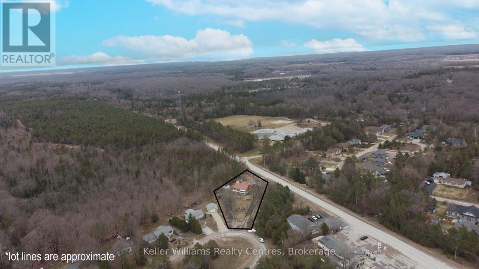 58 Allister Place, South Bruce Peninsula, Ontario  N0H 2T0 - Photo 3 - X13001526