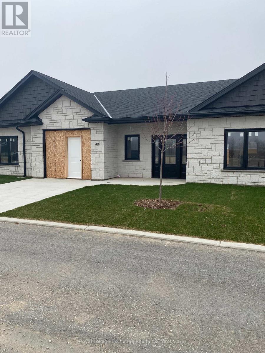 40 - 1071 WATERLOO STREET N, Saugeen Shores, Ontario