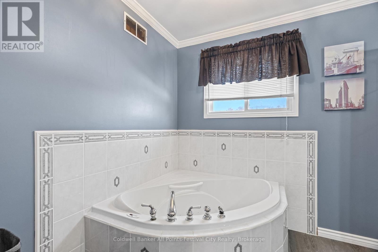 1 Crawford Street, North Huron, Ontario  N0G 2H0 - Photo 19 - X13001744