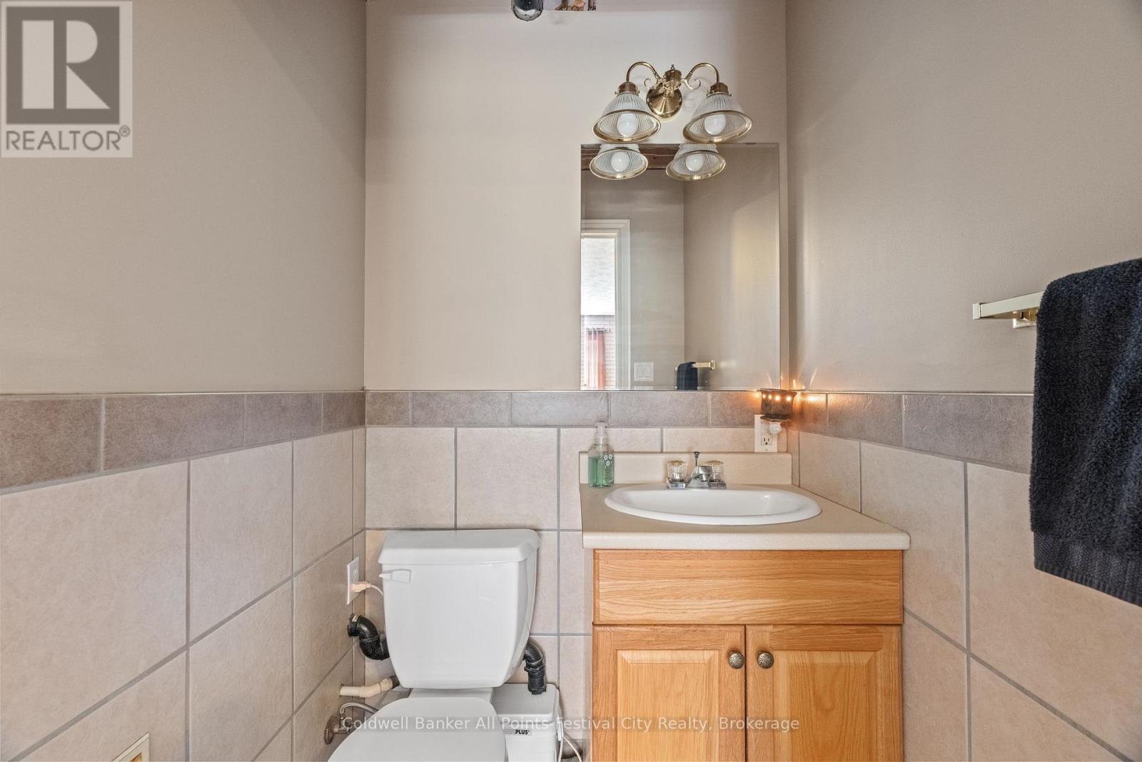 1 Crawford Street, North Huron, Ontario  N0G 2H0 - Photo 32 - X13001744